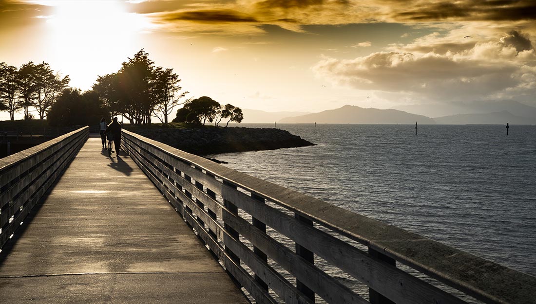 A sunset view of Emeryville Pier.