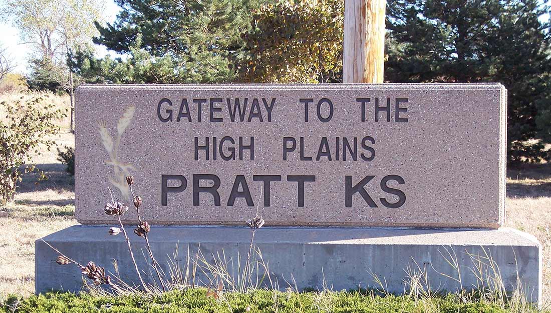 A sign for the city of Pratt that says "Gateway to the High Plains